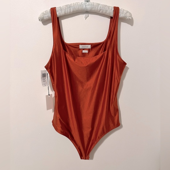 NWT Babaton Satinette Tank Bodysuit Corsa Red L - Picture 2 of 3